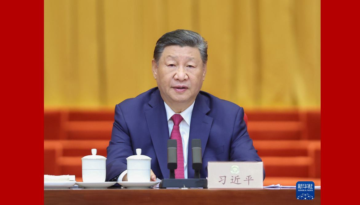 Xi Jinping betont das Ausspielen von politischen Vorteilen von PKKCV                    China soll Selbstvertrauen in den Weg, die Theorie, das System chinesischer Pr?gung und die Kultur Chinas haben sowie w?hrend der Entwicklung der Demokratie des Volkes im gesamten Prozess die politischen Vorteile der Politischen Konsultativkonferenz des chinesischen Volkes (PKKCV) voll ausspielen.